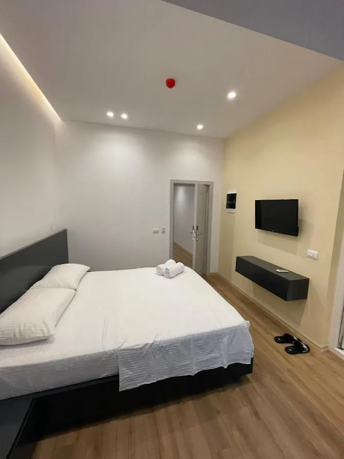 Ladi Rooms Tirana 4*,  Albánia