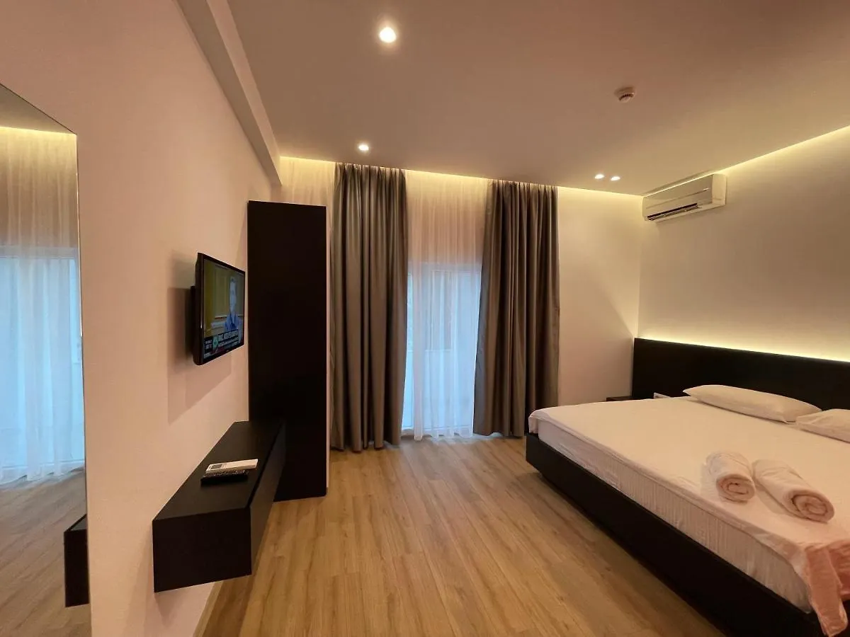 Ladi Rooms Tirana Szálloda