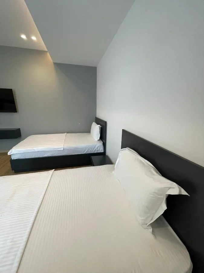 Ladi Rooms Tirana 4*,  Albánia