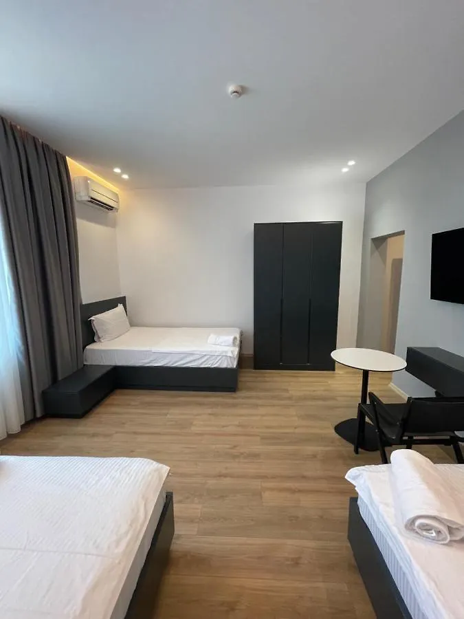 **** Szálloda Ladi Rooms Tirana Albánia