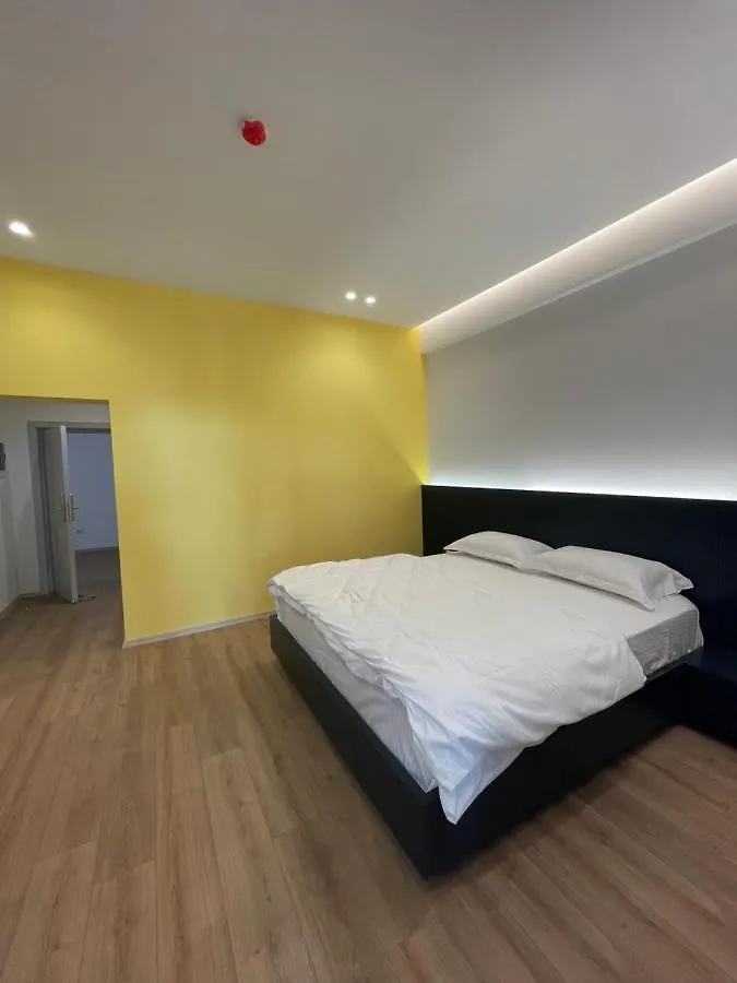 Ladi Rooms Tiran Otel