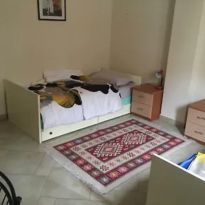 Nina Oda ve Kahvaltı Tiran